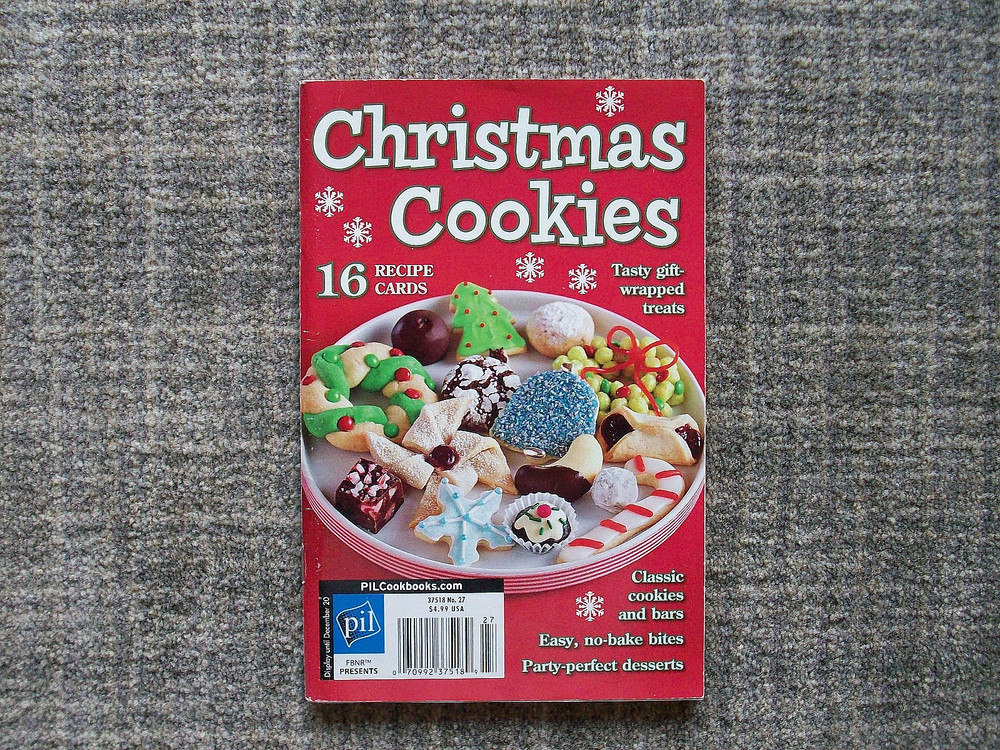Christmas Cookies recipe booklet, 2011, with 16 recipe cards, 96 pages
