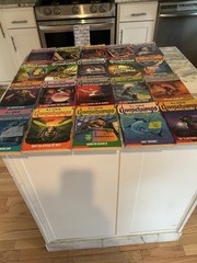 62 Complete Goosebumps Series, 1-62 RL Stine Mix Lot Covers