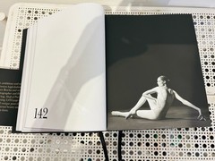 STUDY OF POSE hardcover 1,000 Poses PHOTO BOOK Coco Rocha Steven Sebring ballet