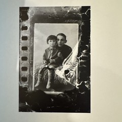 Memory Unearthed: The Lodz Ghetto Photographs of Henryk Ross by Maia-Mari Sutnik