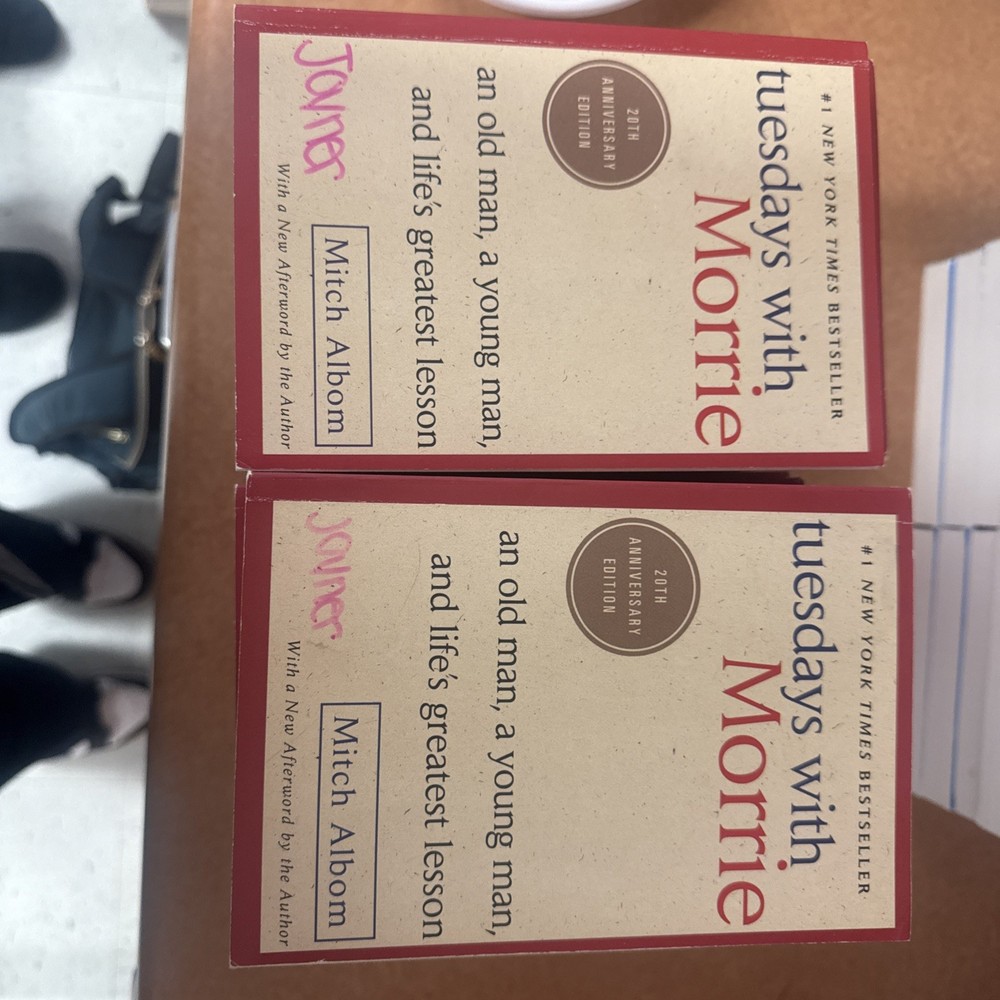 Tuesdays with Morrie: By Mitch Albom: Set of 29