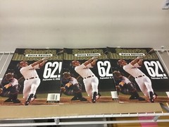 Lot of 6 – 1998 Sports Illustrated Magazines – Yankees 2 / Flutie / McGwire 3