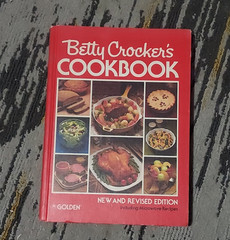 Betty Crocker Cookbook New/Revised Edition 1979 Golden Press 2nd print Hardcover