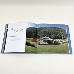 Oscar Niemeyer Houses By Alan Hess and Alan Weintraub Hardcover