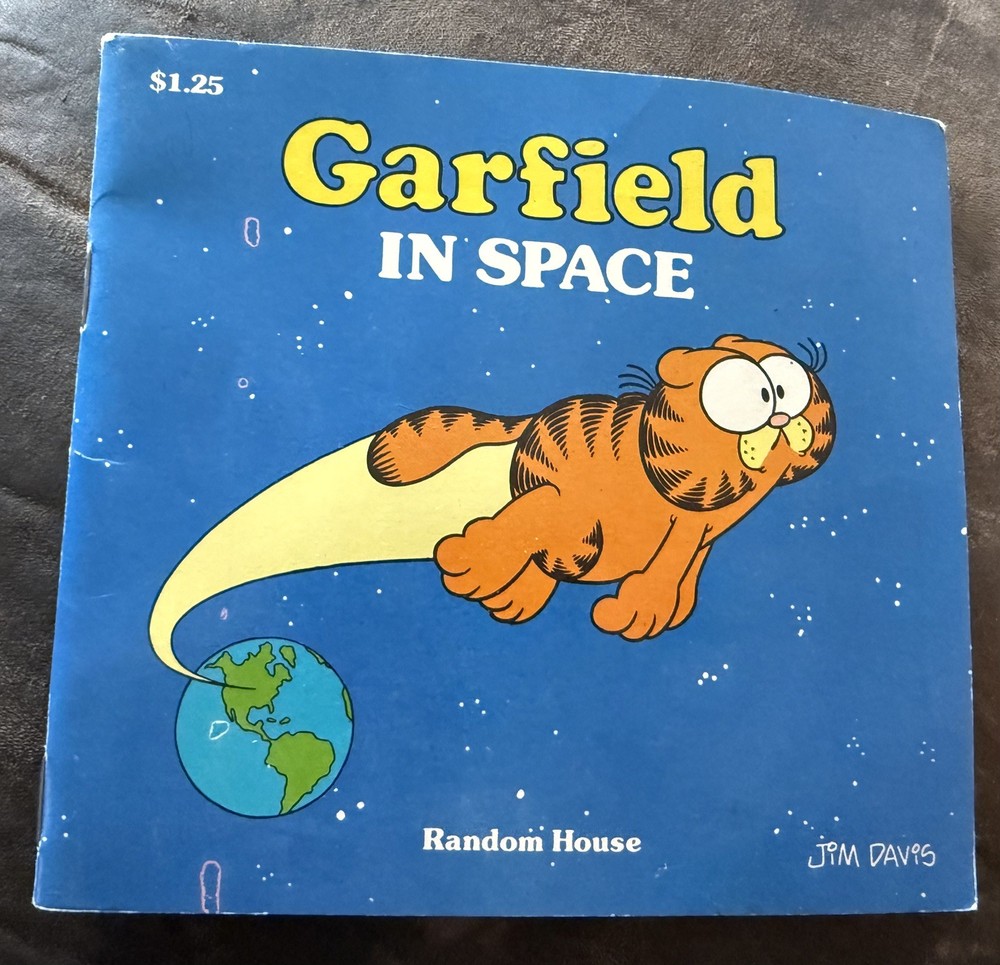 Garfield in Space by Jim Davis (1983 Random House) Paperback 5inx5.5in vintage