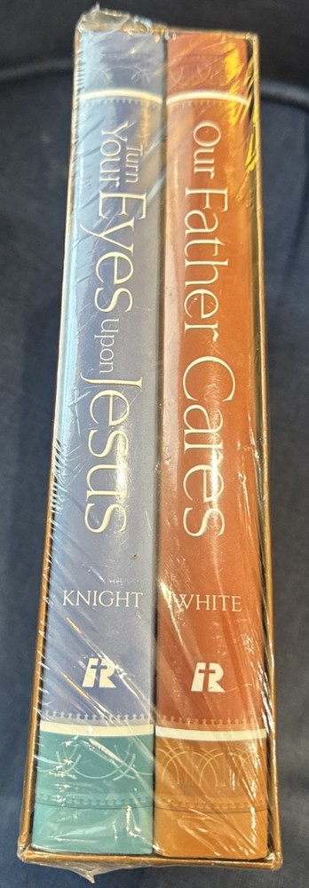 Adult Daily Devotional Gift Set by Knight; White