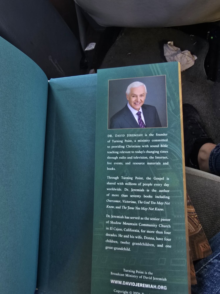 THE HOLY SPIRIT YOU MAY NOT KNOW by David Jeremiah ~New~ RARE