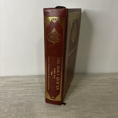 Holy Qur’an Arabic Text w/English Translation and Short Commentary HC 2006 Print