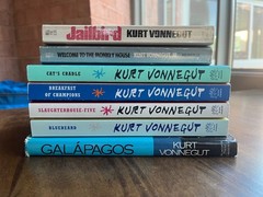 7 Book Lot Kurt Vonnegut: Slaughterhouse, Cat’s Cradle, Breakfast of Champions