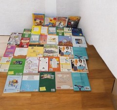 lot of mixed children’s books Dr. Seuss, Eric Carle Picture Book Lot