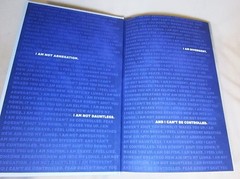SIGNED Divergent Deluxe Special Edition by Veronica Roth NEW
