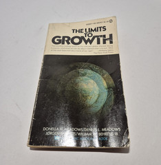 Universe Books The Limits to Growth PB 1972 First Printing Meadows Randers