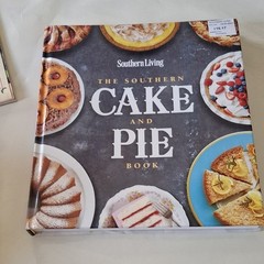 Southern Living The Southern Cake and Pie Book HC 1st Ed Illus Oxmoor 2017