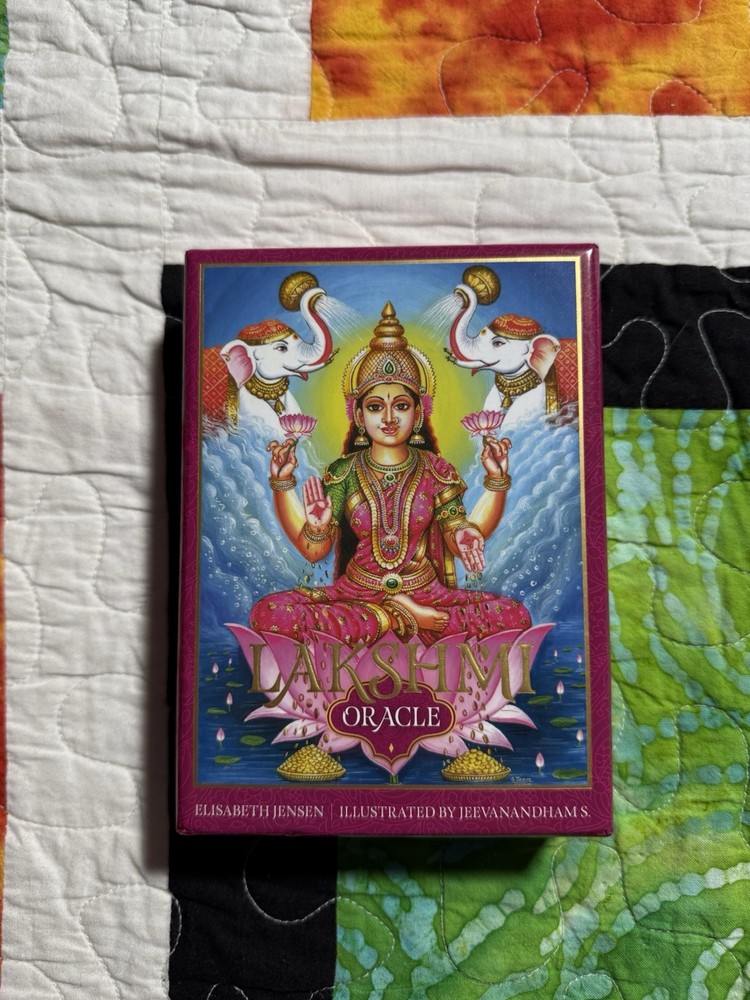 Lakshmi Blessings Oracle: 36 Gilded-Edge Full-Color Cards and 128-Page Book