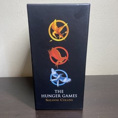 The Hunger Games Trilogy Boxed Set PB Scholastic 2013 Catching Fire Mockingjay