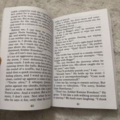 Mockingjay (The Hunger Games) – Paperback By Suzanne Collins – VERY GOOD
