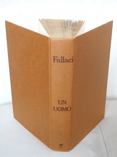 Un Uomo (Italian Edition) ~ Fallaci, Oriana
