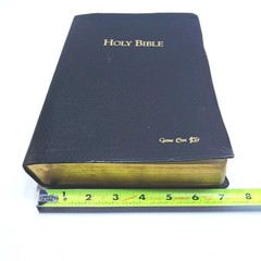 1996 HOLMAN SUPER GIANT HOLY BIBLE Imitation Black Leather Conc & Maps