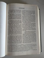 The Living Bible Paraphrased Tyndale First (1971) Edition Leatherette HC