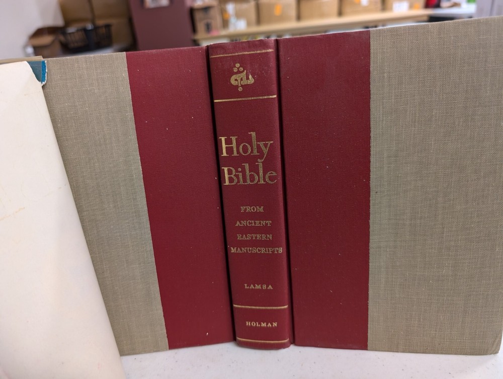 Holy Bible HCSB Personal Size Gift Bible Holman Christian Standard BN 240711