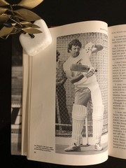 Signed Copy (from 3 players) Max Walker Back To Bay 13 G.Spark Ed. 1980 First Ed