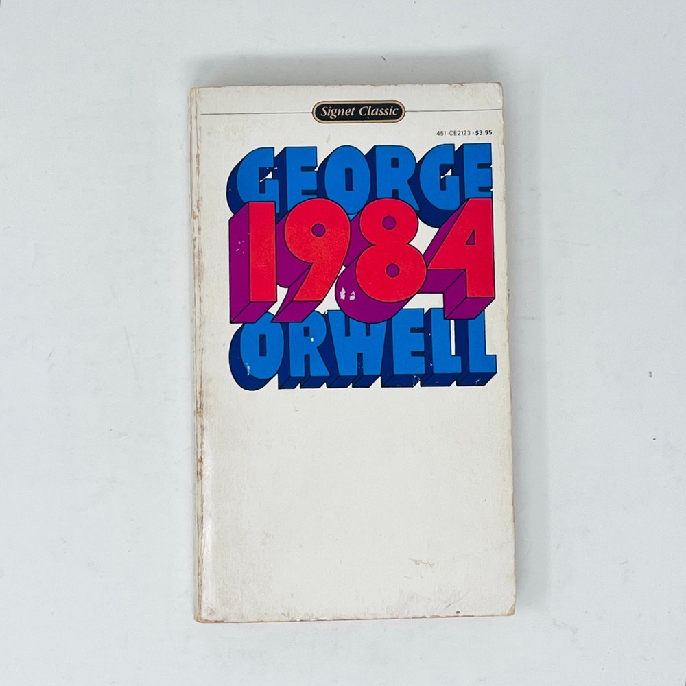 George Orwell 1984 Vintage Signet Classic Paperback Book Dystopian Novel