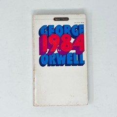 George Orwell 1984 Vintage Signet Classic Paperback Book Dystopian Novel
