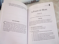 DR. DAVID JEREMIAH HC BOOK AND STUDY GUIDE HOPE AN ANCHOR FOR LIFE 2016