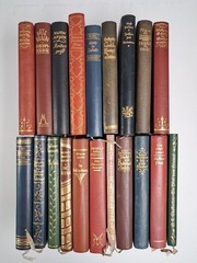 20 dekorative Bücher verschiedener Autoren, vintage, schöne Aufmachung, Gold