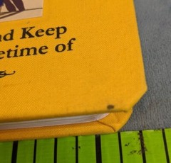 Little Gold Book of YES! Attitude: Hardcover Book By Jeffrey Gitomer