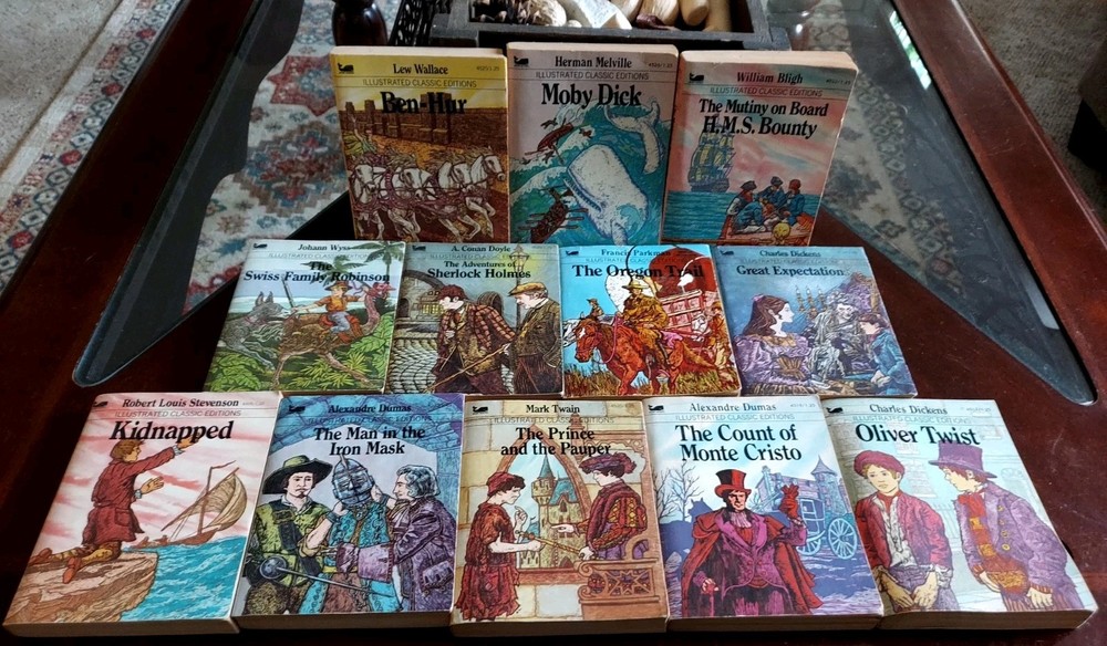Lot of 12 Moby Books Illustrated Classic Editions Vintage Mini Paperback Books