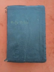 Holy Bible Old and New Testaments – National Bible Press – Early 1962 READ