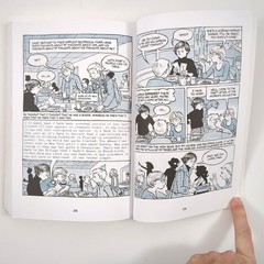 Fun Home Family Tragicomic Graphic Memoir Paperback Book Alison Bechdel 2006
