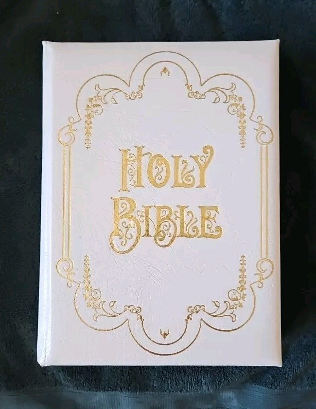 1996-97 THE NEW AMERICAN BIBLE Catholic Family Life Edition Leather Cover