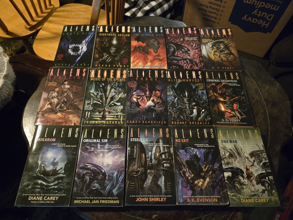 Aliens Dark Horse Novels Lot