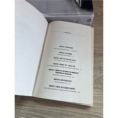 Never Split the Difference Chris Voss Paperback Negotiation Business Book