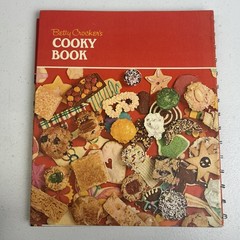 VTG BETTY CROCKER’S COOKY BOOK~1974~15th Printing~156 PAGES~SPIRAL BINDER