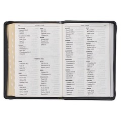 KJV Giant Print Bible Black with Zipper Faux Leather BRAND NEW in Shrink Wrap!!!