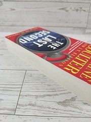 The Last Second (6) (A Brit in the FBI) – Mass Market Paperback – VERY GOOD
