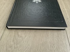 The Witcher 2 Assassins of Kings Collector’s Edition Dark Artbook