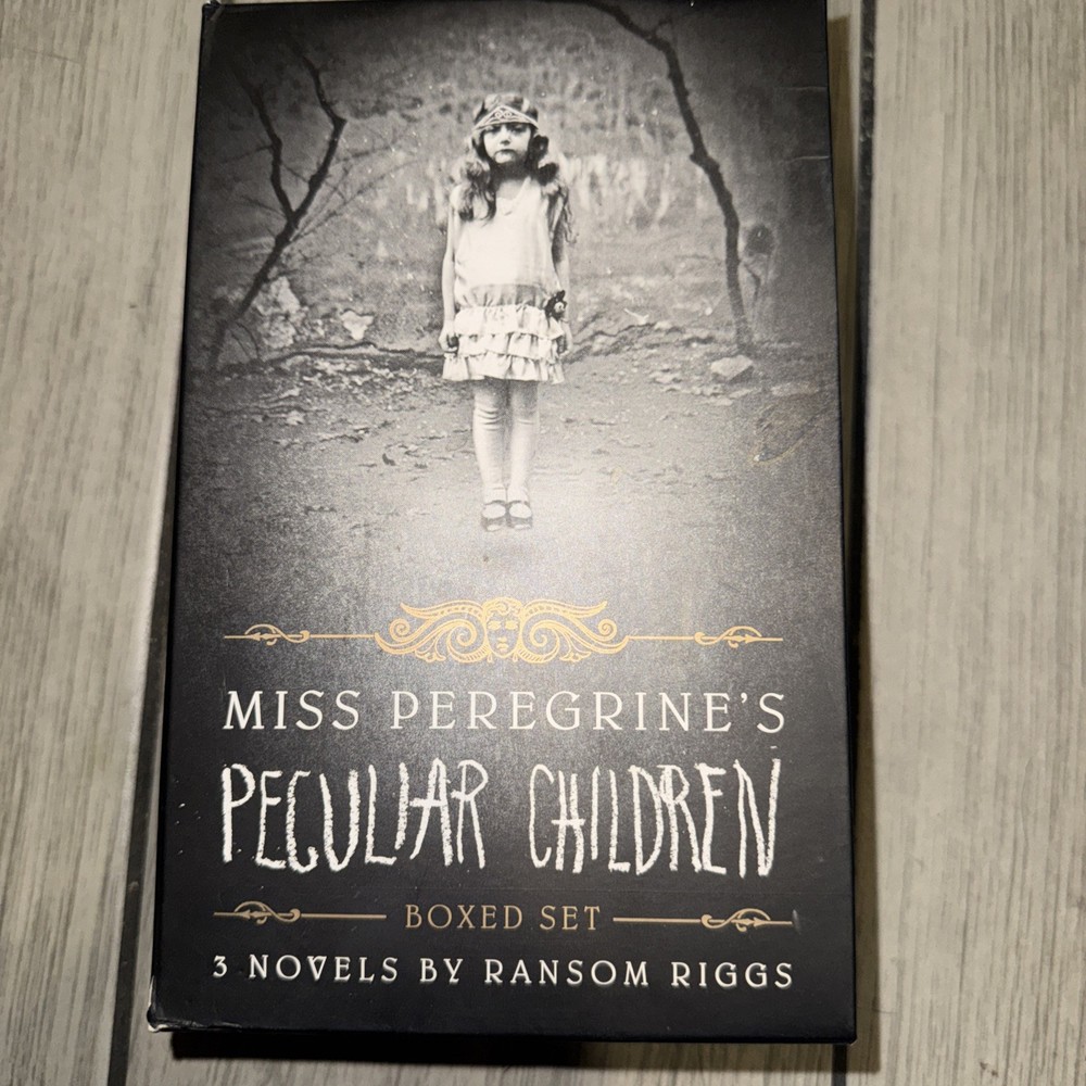 Miss Peregrine’s Peculiar Children Boxed Set : 3 Novels by Ransom Riggs