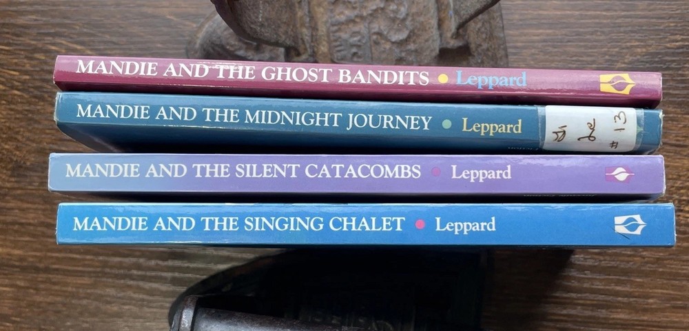 Mandie Mystery Book Lot of 4 PB Lois Gladys Leppard See Photos Varied Condition
