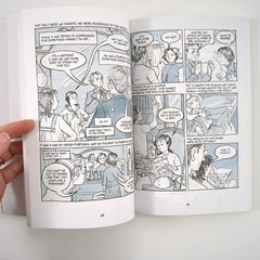 Fun Home Family Tragicomic Graphic Memoir Paperback Book Alison Bechdel 2006