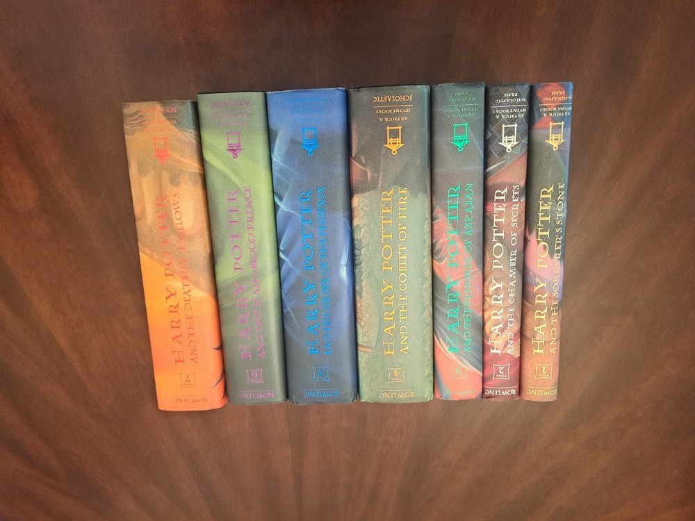 1-st Edition Harry Potter Full Book Set Volumes 1-7 Hardcover. Year 7 759 Page.