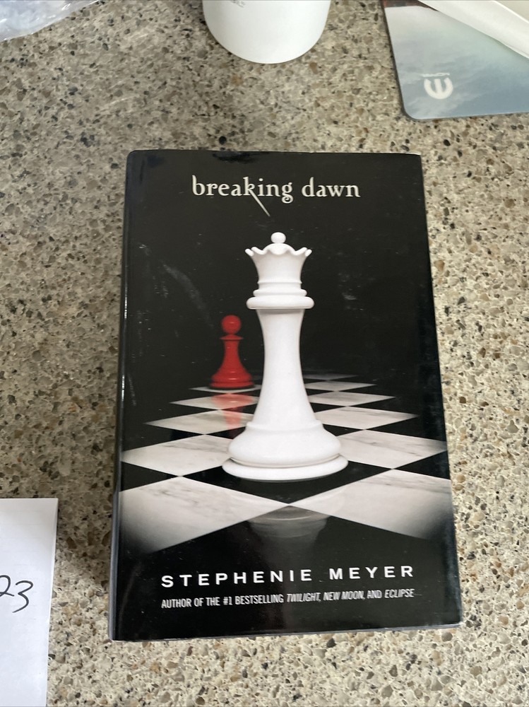The Twilight Saga Ser.: Breaking Dawn by Stephenie Meyer (2008, Hardcover)