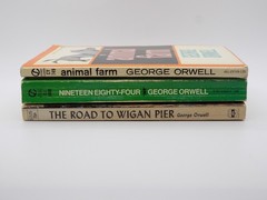 Lot of 3 vintage George Orwell Books 1984 & Animal Farm & Wigan Signet Classic