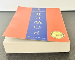 The 48 Laws of Power by Robert Greene Book Paperback 2000 Penguin