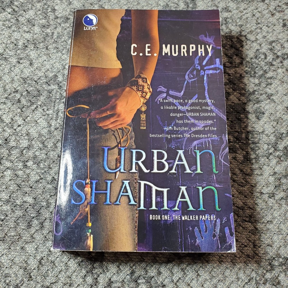 Urban Shaman C.E. Murphy 2005 First Trade Paperback Urban Fantasy Luna