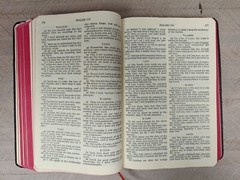 Holy Bible Abundant Life KJV Oral Roberts Black Leather National Bible Press