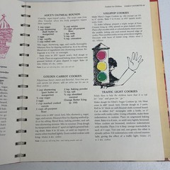 VTG BETTY CROCKER’S COOKY BOOK~1974~15th Printing~156 PAGES~SPIRAL BINDER